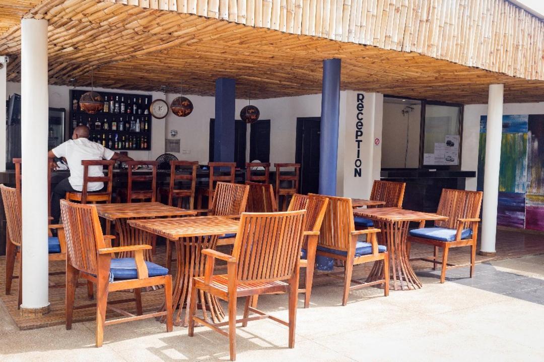 Hotel Seaside Lomé Exterior photo
